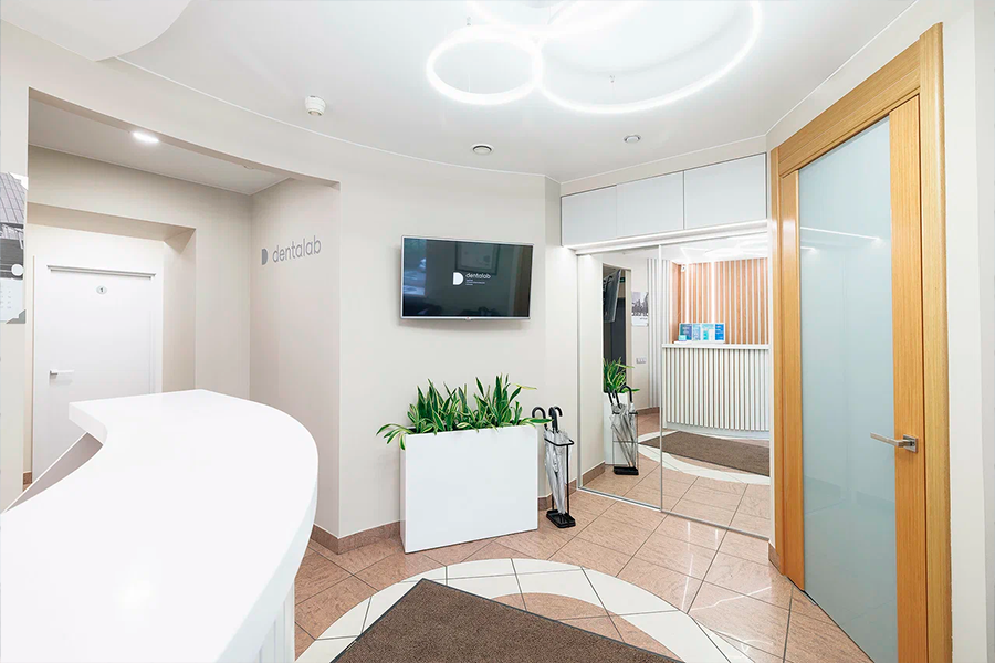 Клиника Dentalab